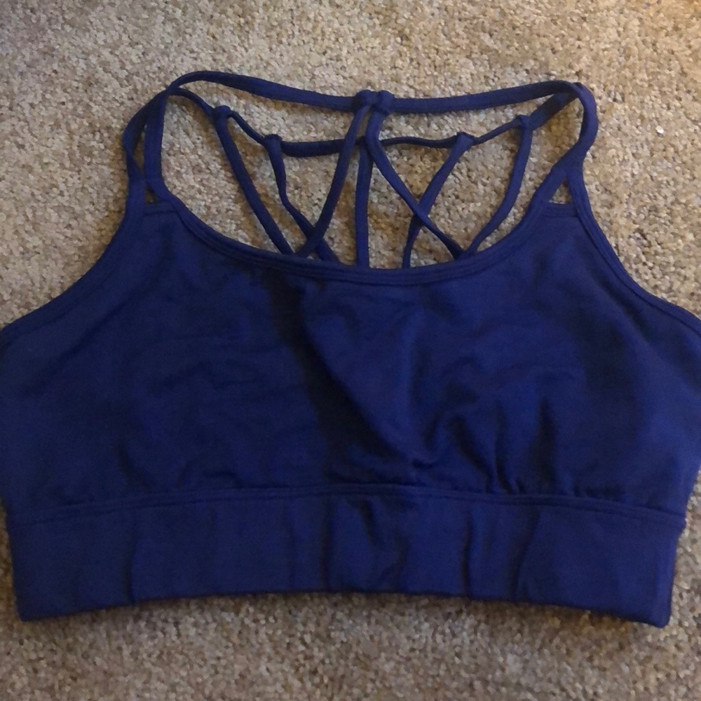 Small macey Fabletics sports bra